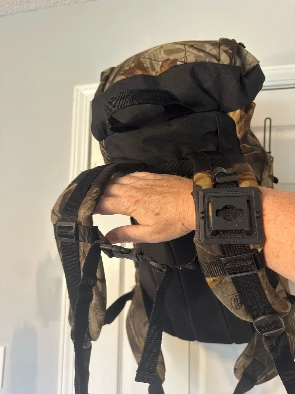 Fieldline Internal Frame Camouflage Hunting Backpack Hip Belt External Pockets